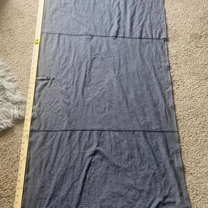 Lululemon Vinyasa Scarf‎ Black Gray Snap Closure Breathable Rulu Fabric Striped